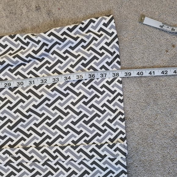 J. McLaughlin Art Deco Shirt Dress Size M - Picture 11 of 11